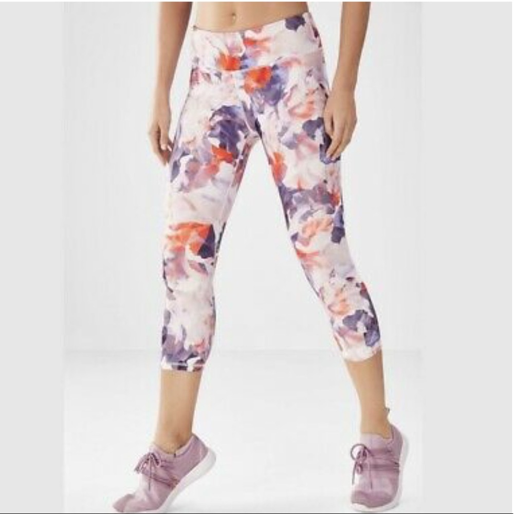 Fabletics Powerhold Define Capri Legging Size S